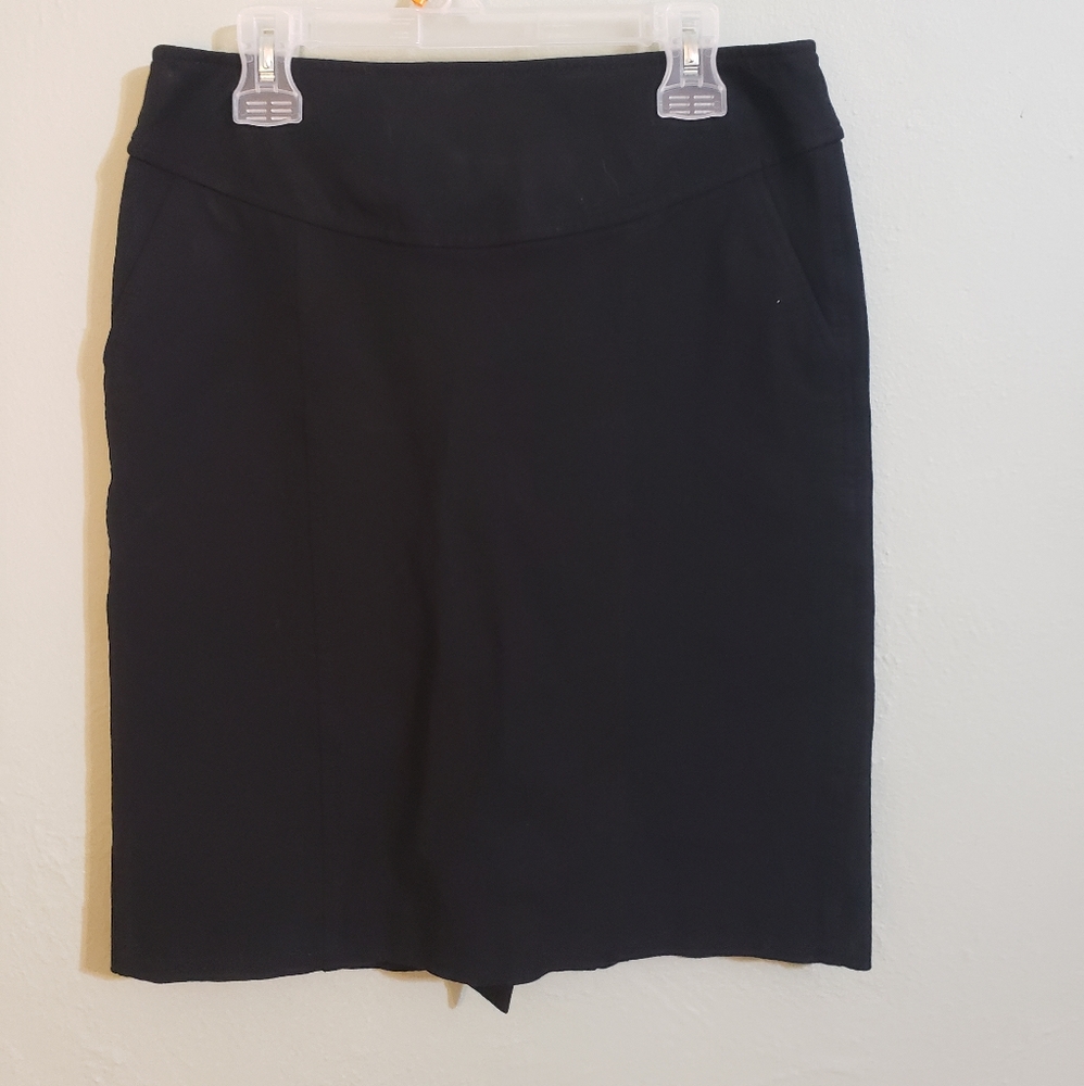 Banana Republic black pencil skirt 2